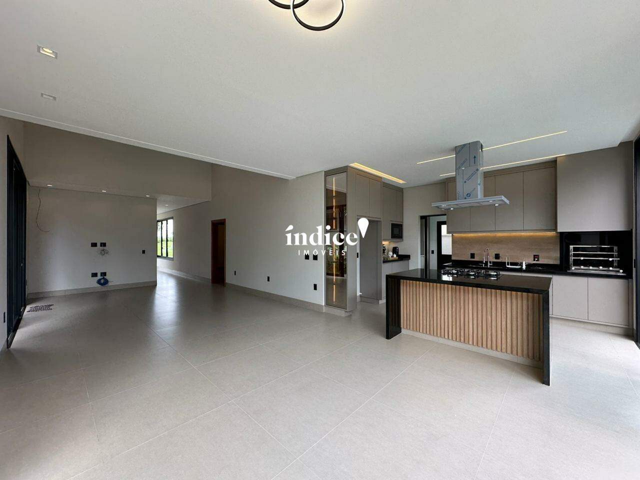 Casas Condomínio para à venda no Vila do Golf na cidade de Ribeirão Preto: 