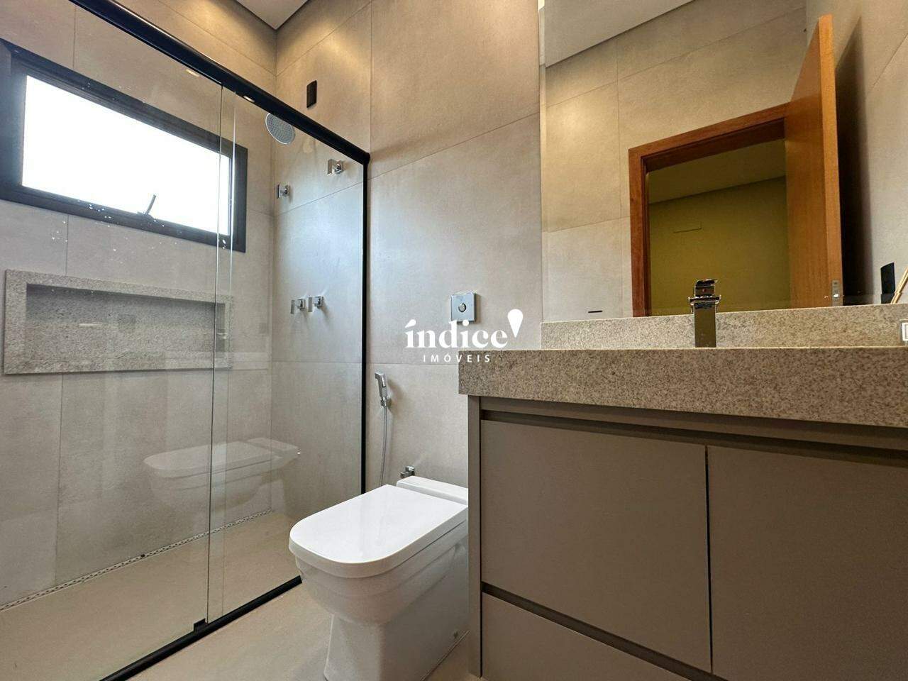 Casas Condomínio para à venda no Vila do Golf na cidade de Ribeirão Preto: 