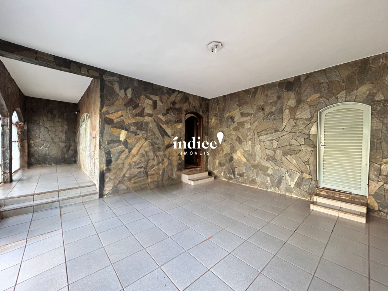 Casas para à venda no Jardim Anhangüera na cidade de Ribeirão Preto: 