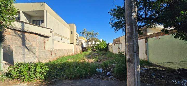 Terrenos Bairro para à venda no Jardim Irajá na cidade de Ribeirão Preto: 