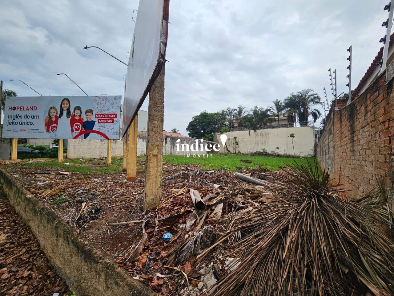 Terrenos Bairro para para aluguel no Jardim Canadá na cidade de Ribeirão Preto: 