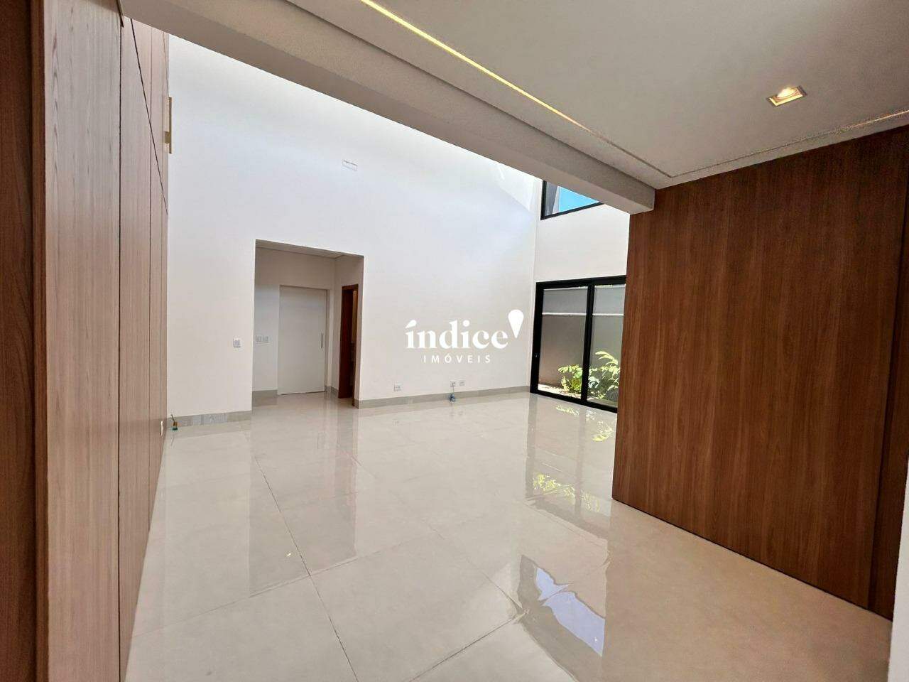 Casas Condomínio para à venda no Vila do Golf na cidade de Ribeirão Preto: 
