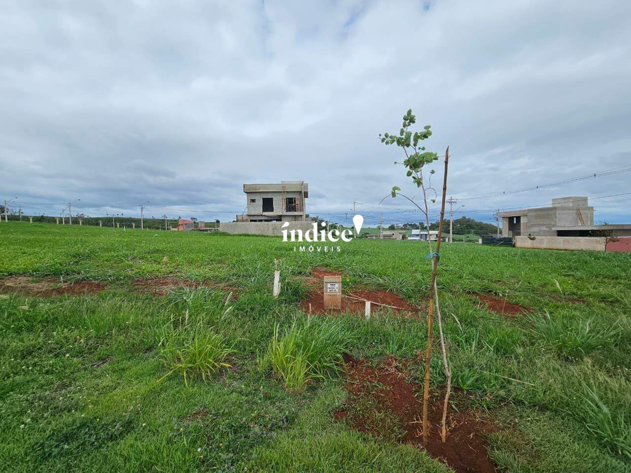 Terrenos Condomínio para à venda no Residencial Alto do Castelo na cidade de Ribeirão Preto: 