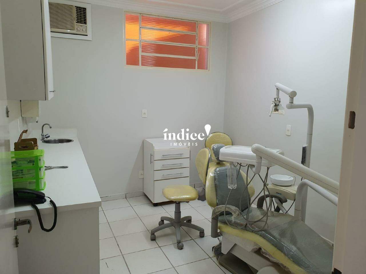 Salão Comercial para para aluguel no Centro na cidade de Ribeirão Preto: 
