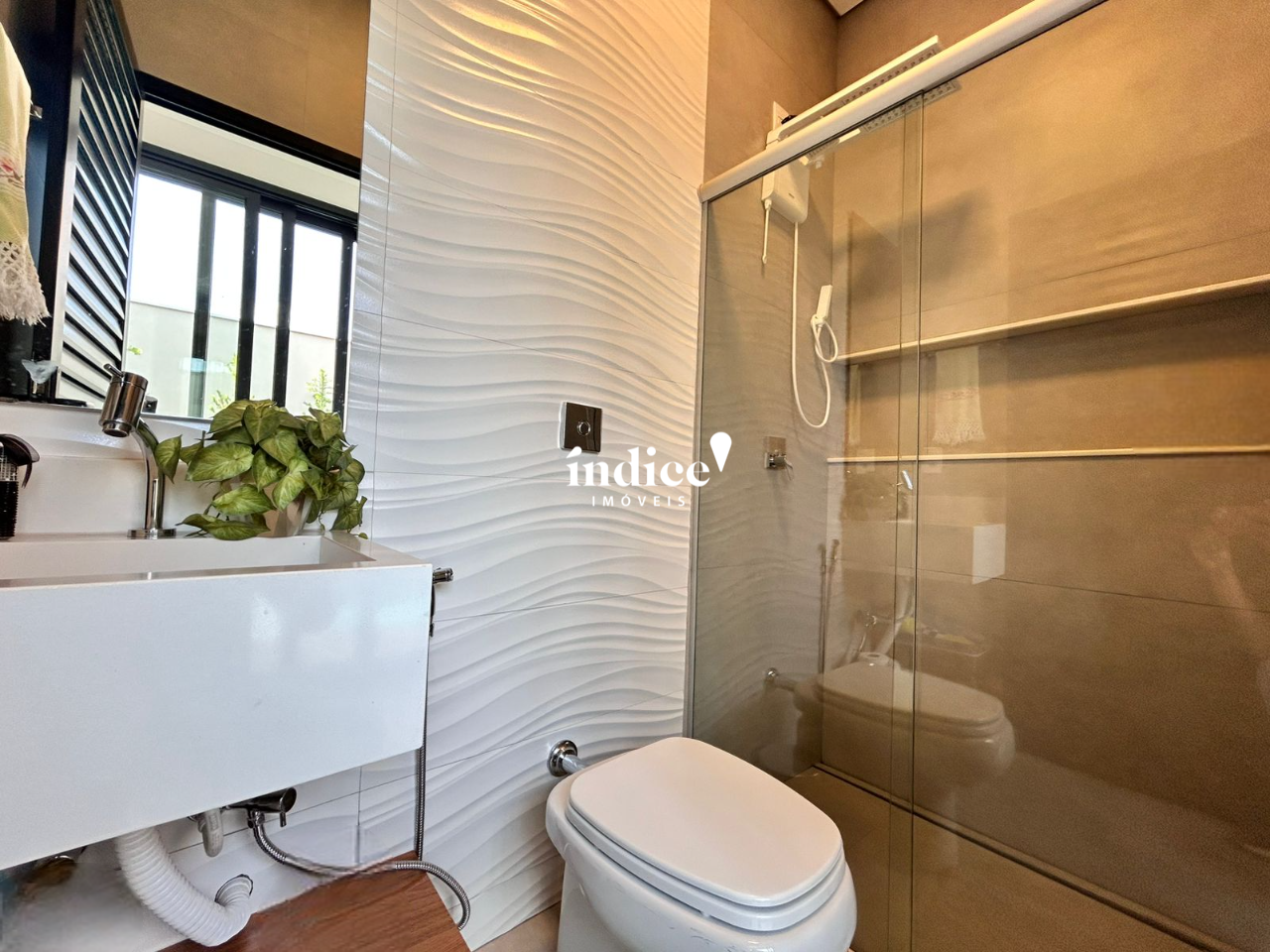 Casas Condomínio para à venda no Vila do Golf na cidade de Ribeirão Preto: 