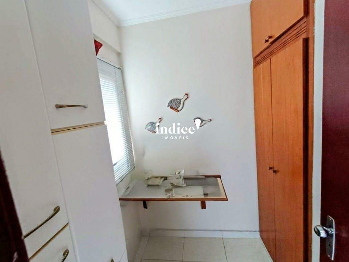 Apartamento para à venda no Jardim Irajá na cidade de Ribeirão Preto: Quarto despejo ou escritório