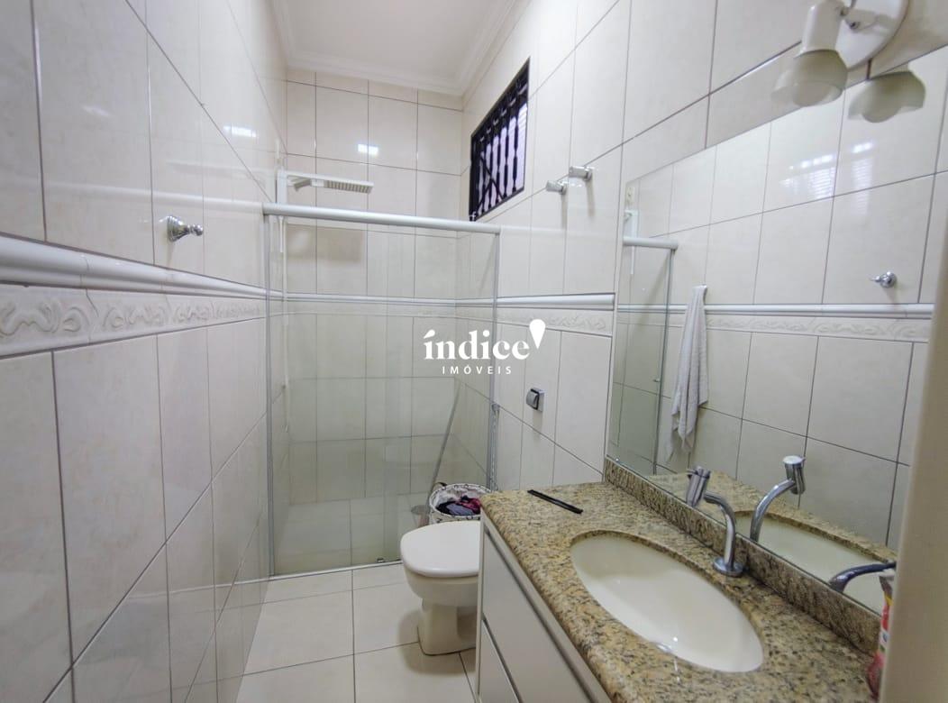Casas para à venda no Jardim Centenário na cidade de Ribeirão Preto: banheiro social