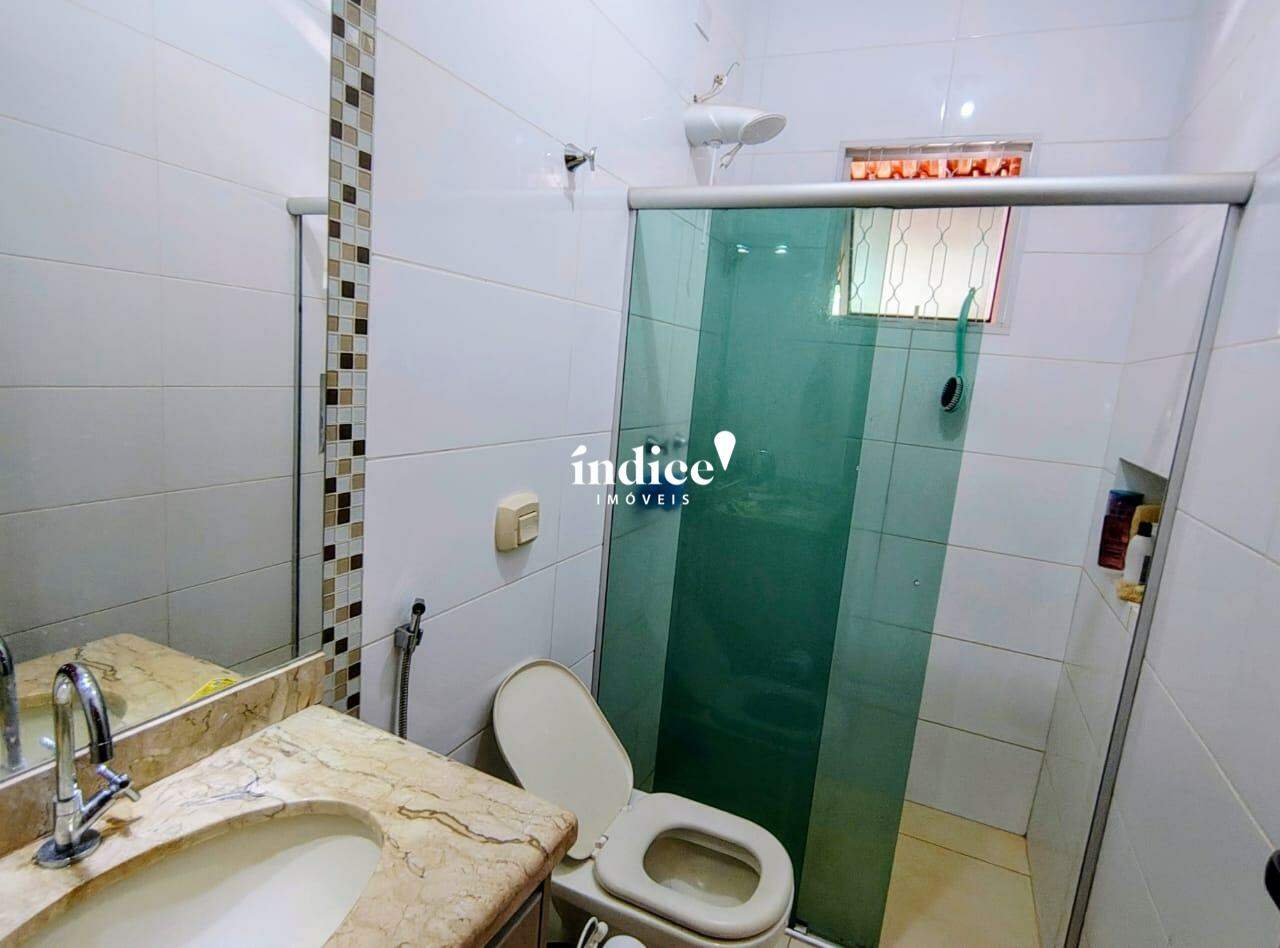 Casas para à venda no Jardim Marchesi na cidade de Ribeirão Preto: banheiro suite