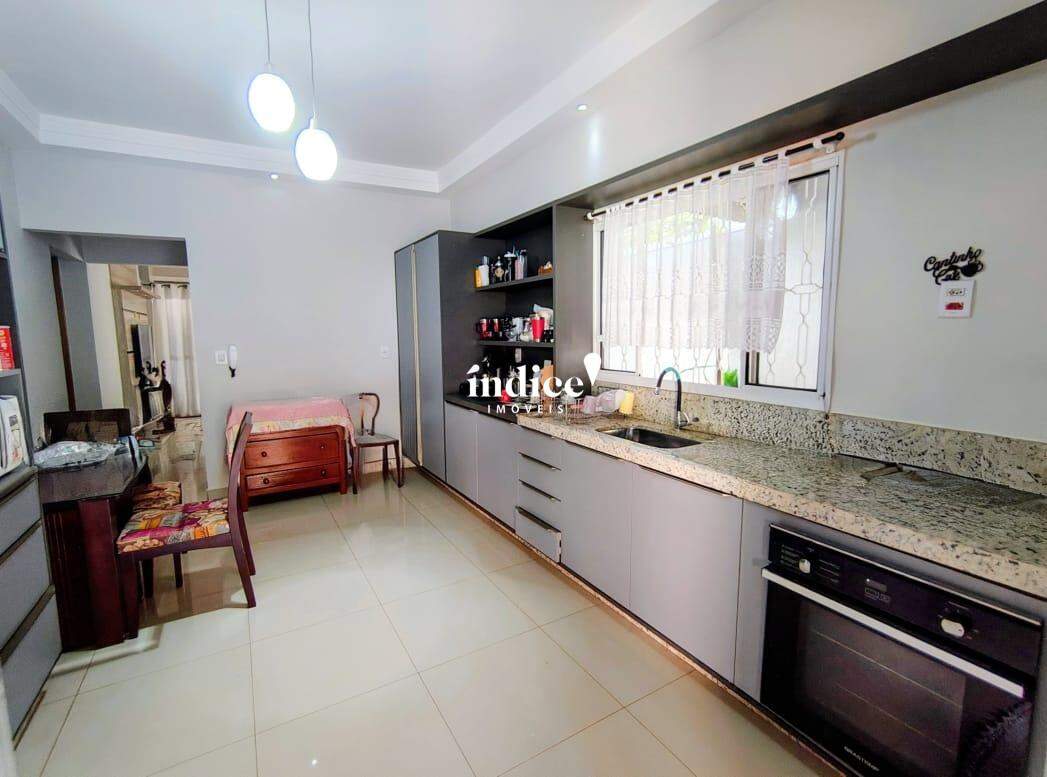 Casas para à venda no Jardim Marchesi na cidade de Ribeirão Preto: cozinha
