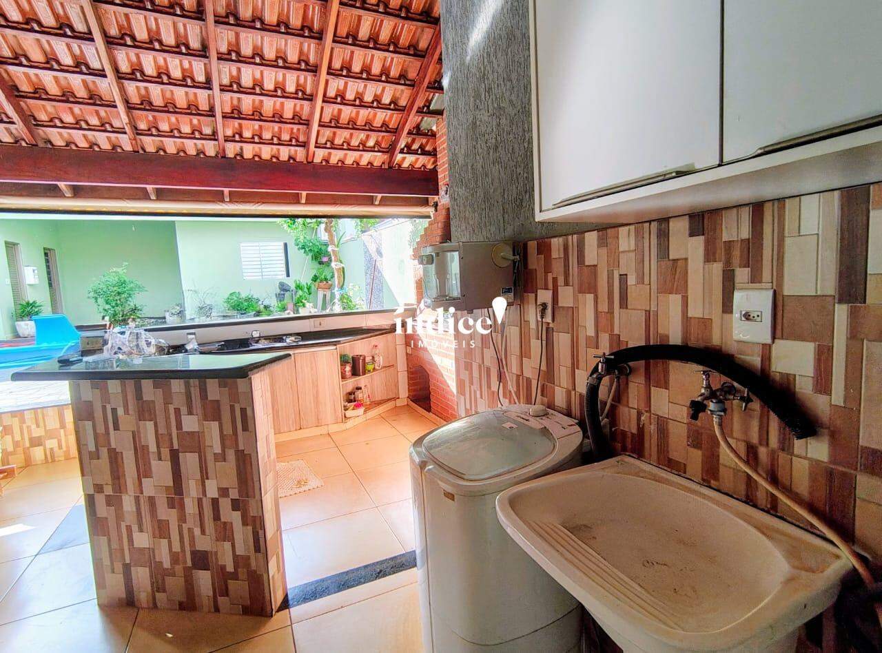 Casas para à venda no Jardim Marchesi na cidade de Ribeirão Preto: area de serviço