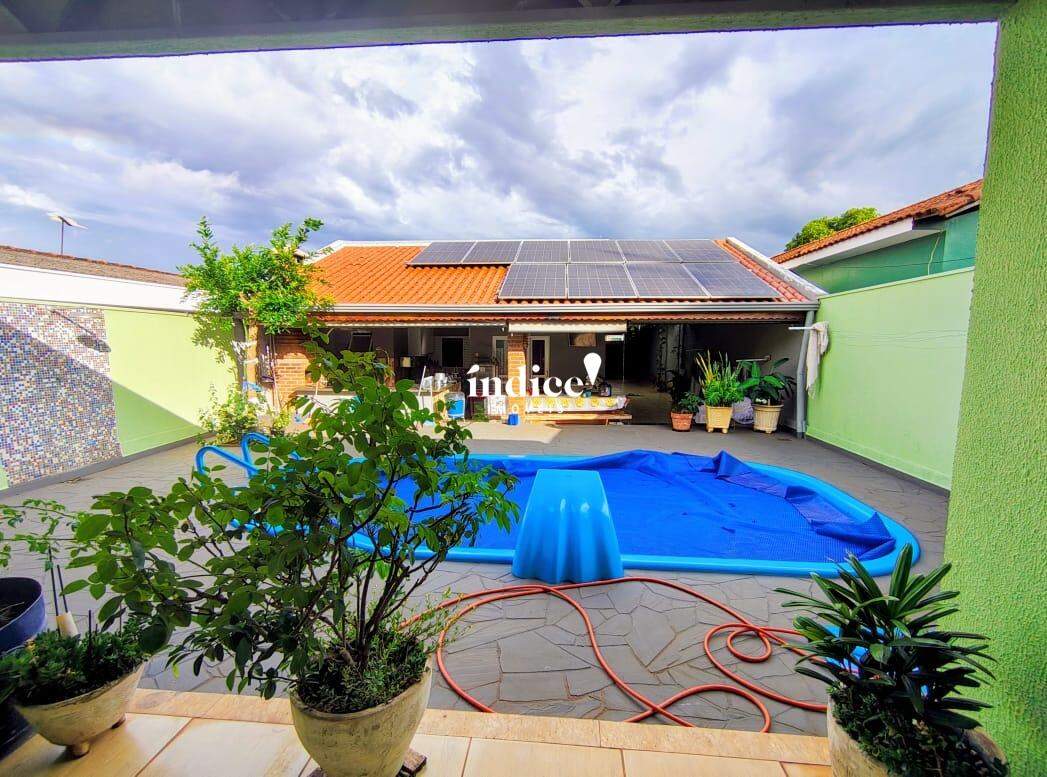 Casas para à venda no Jardim Marchesi na cidade de Ribeirão Preto: quintal