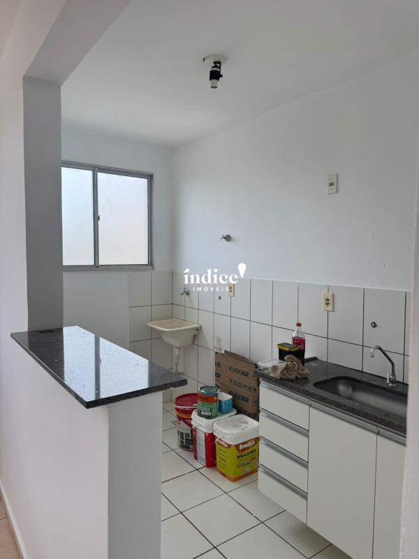 Apartamento para à venda no Jardim Guaporé na cidade de Ribeirão Preto: Cozinha