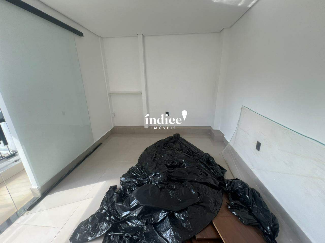 Sala Comercial para para aluguel no Jardim Irajá na cidade de Ribeirão Preto: 