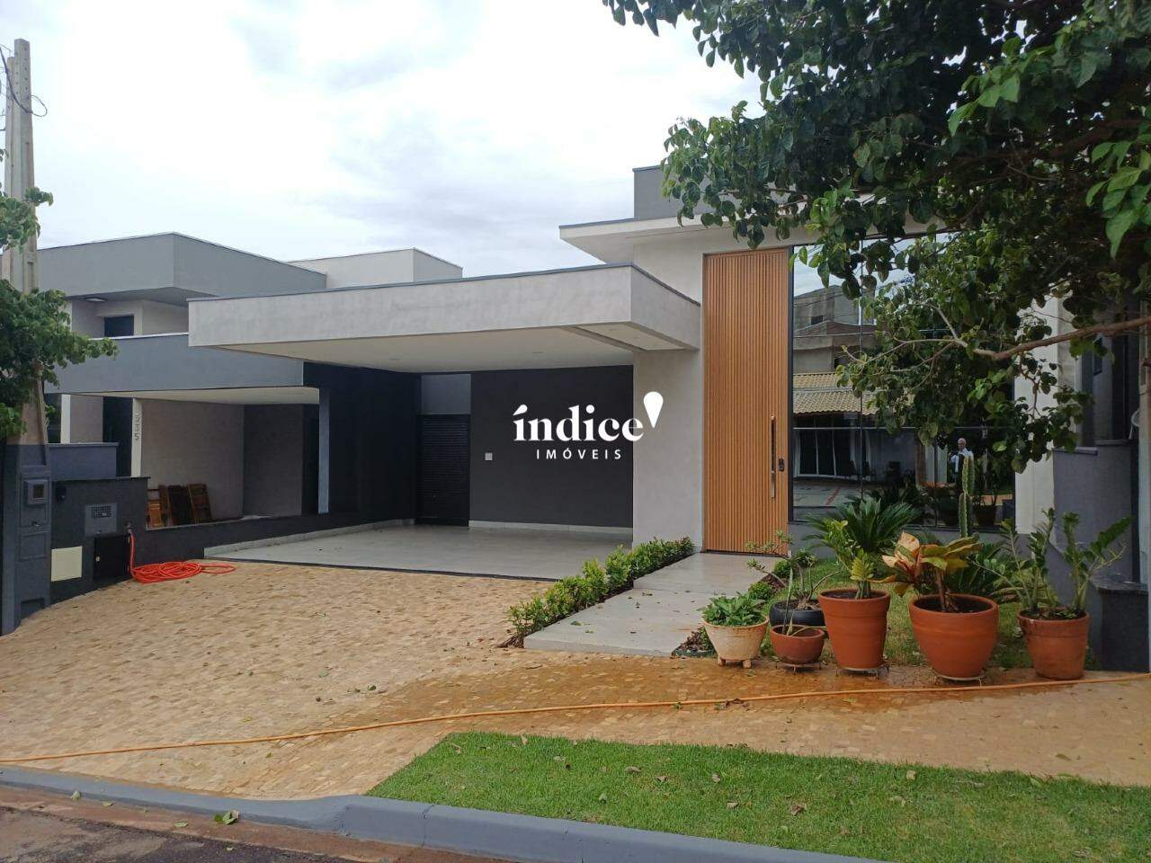 Casas Condomínio para à venda no Recreio das Acácias na cidade de Ribeirão Preto: 