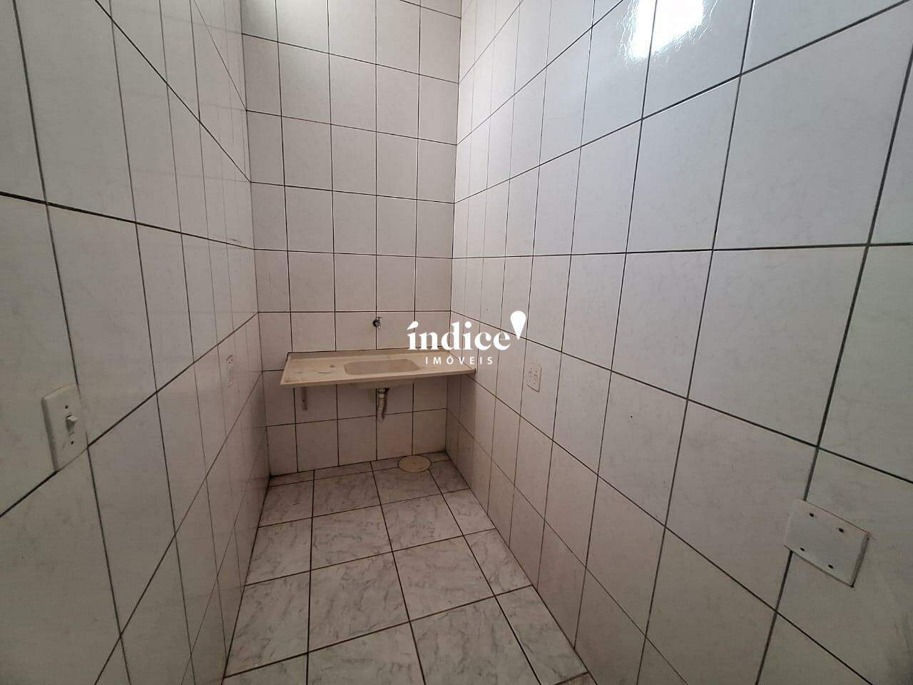 Salão Comercial para para aluguel no Centro na cidade de Ribeirão Preto: 