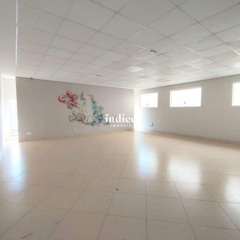 Salão Comercial para para aluguel no Ipiranga na cidade de Ribeirão Preto: 