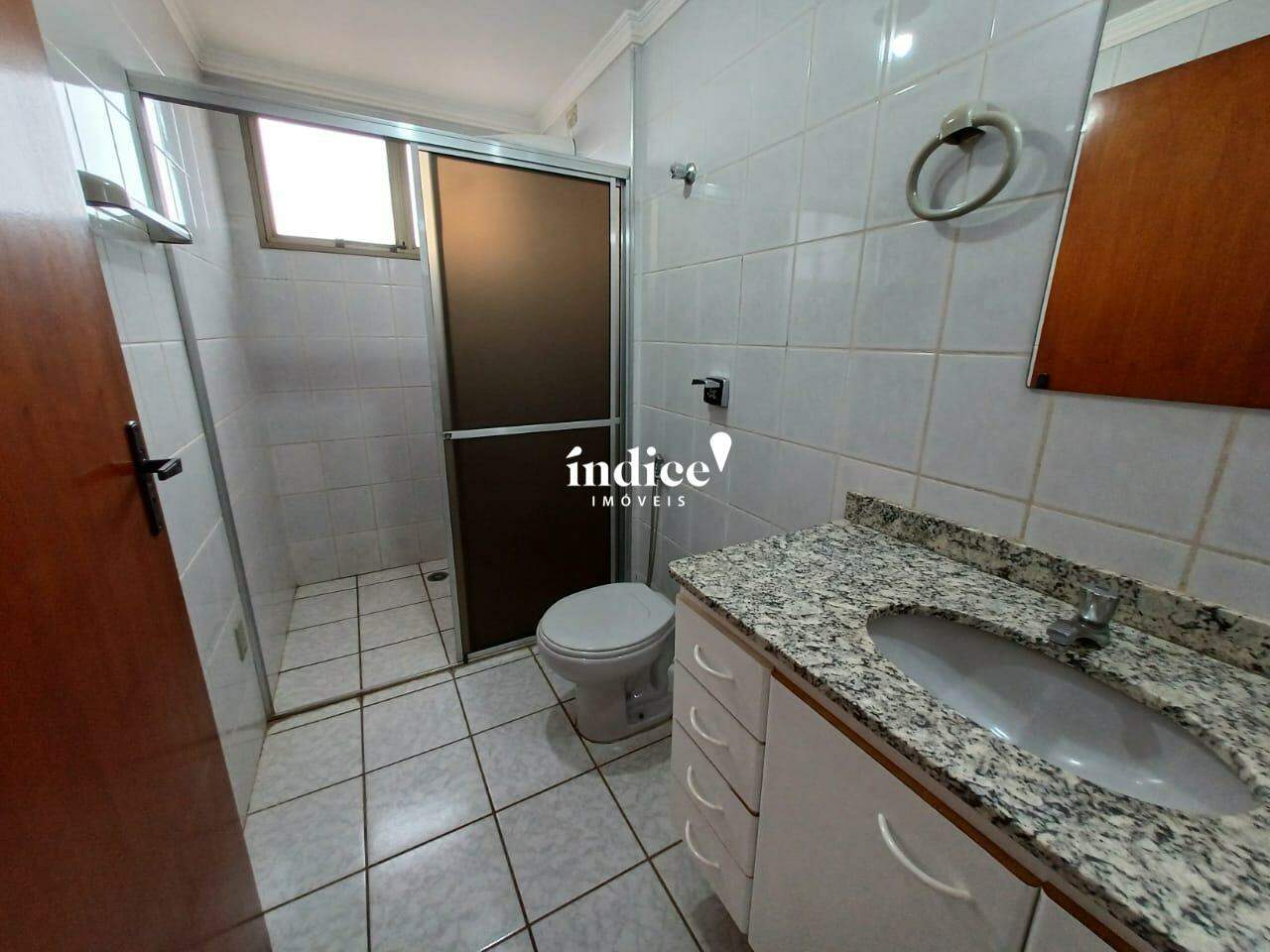 Apartamento para à venda no Campos Elíseos na cidade de Ribeirão Preto: Banheiro Social
