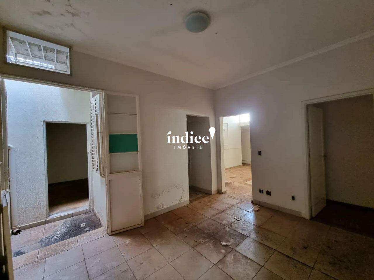 Casa Comercial para à venda no Jardim América na cidade de Ribeirão Preto: 