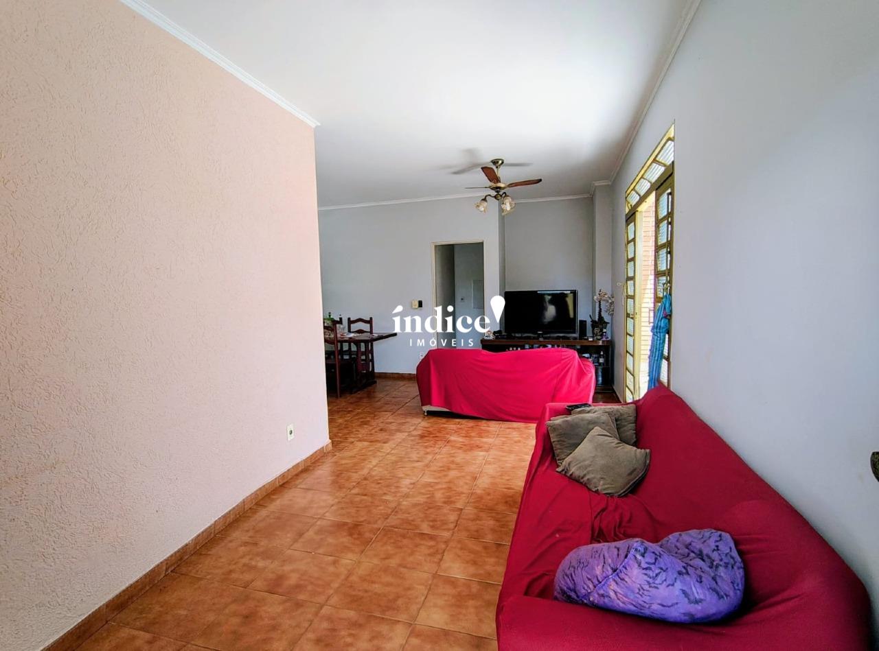 Casas para à venda no Lagoinha na cidade de Ribeirão Preto: sala entrada