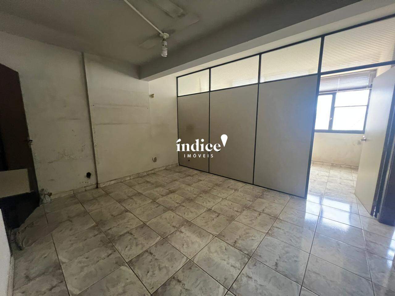 Sala Comercial para à venda no Centro na cidade de Ribeirão Preto: 