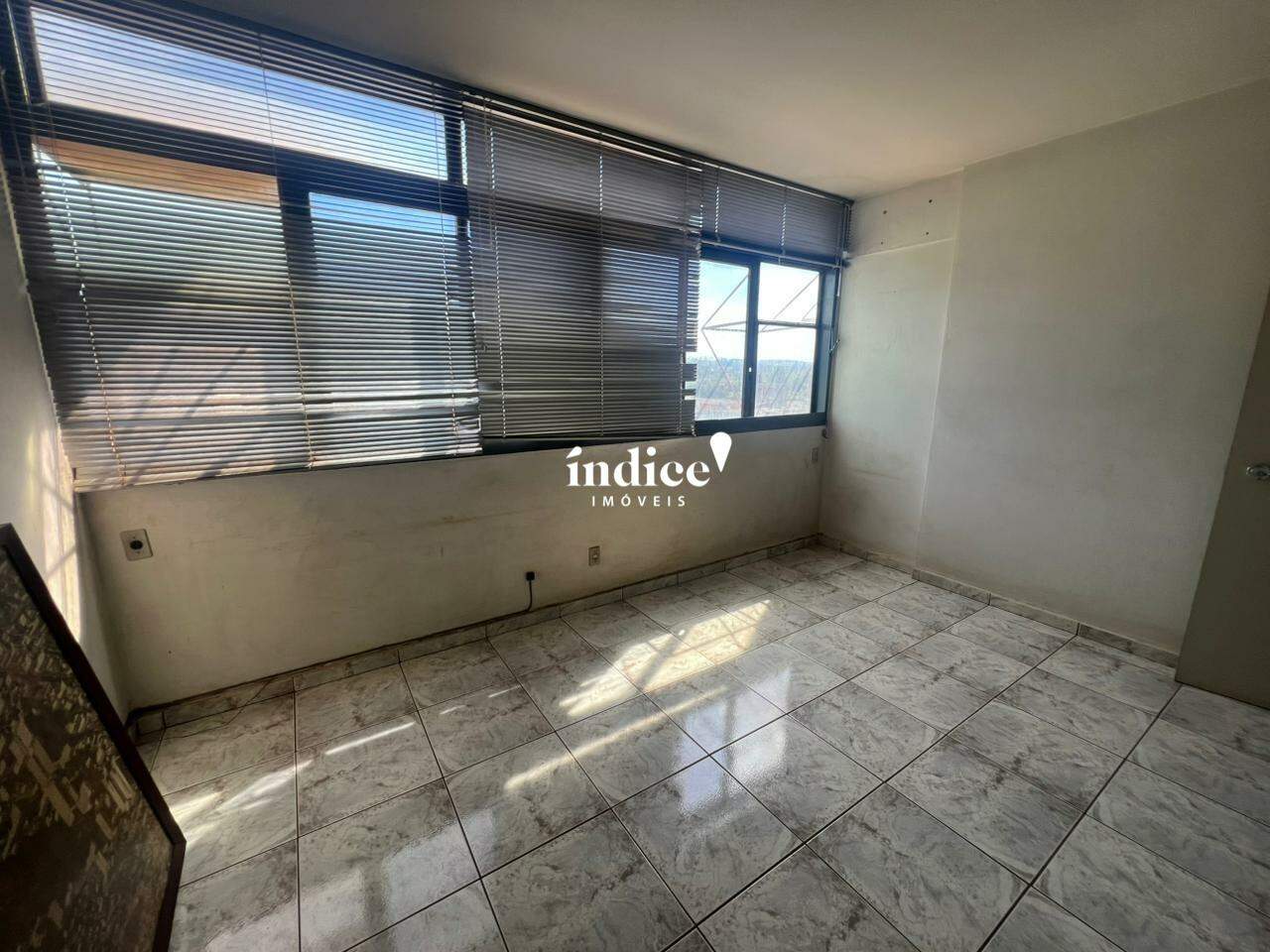 Sala Comercial para à venda no Centro na cidade de Ribeirão Preto: 