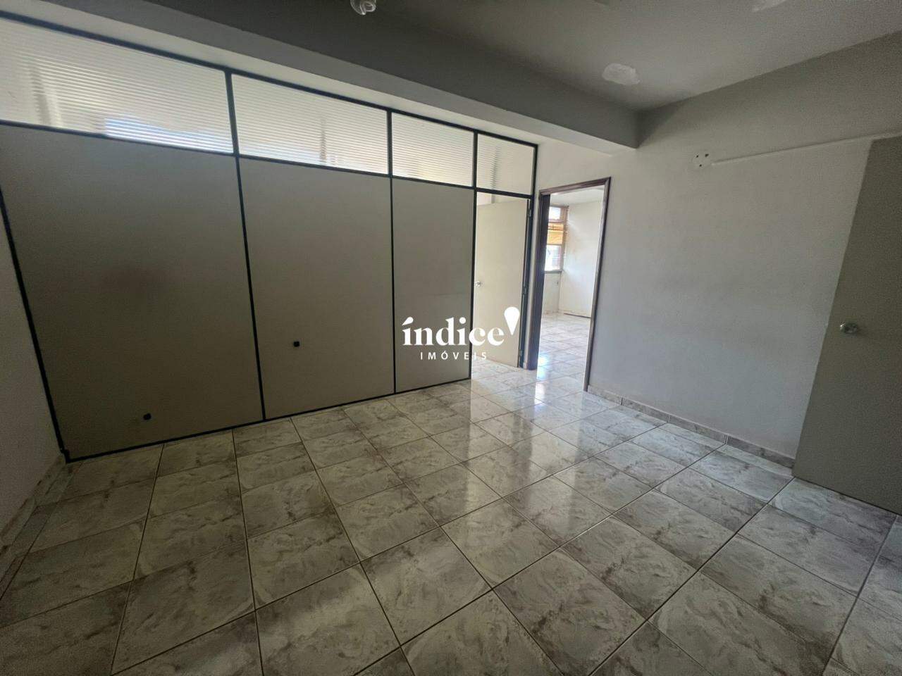 Sala Comercial para à venda no Centro na cidade de Ribeirão Preto: 