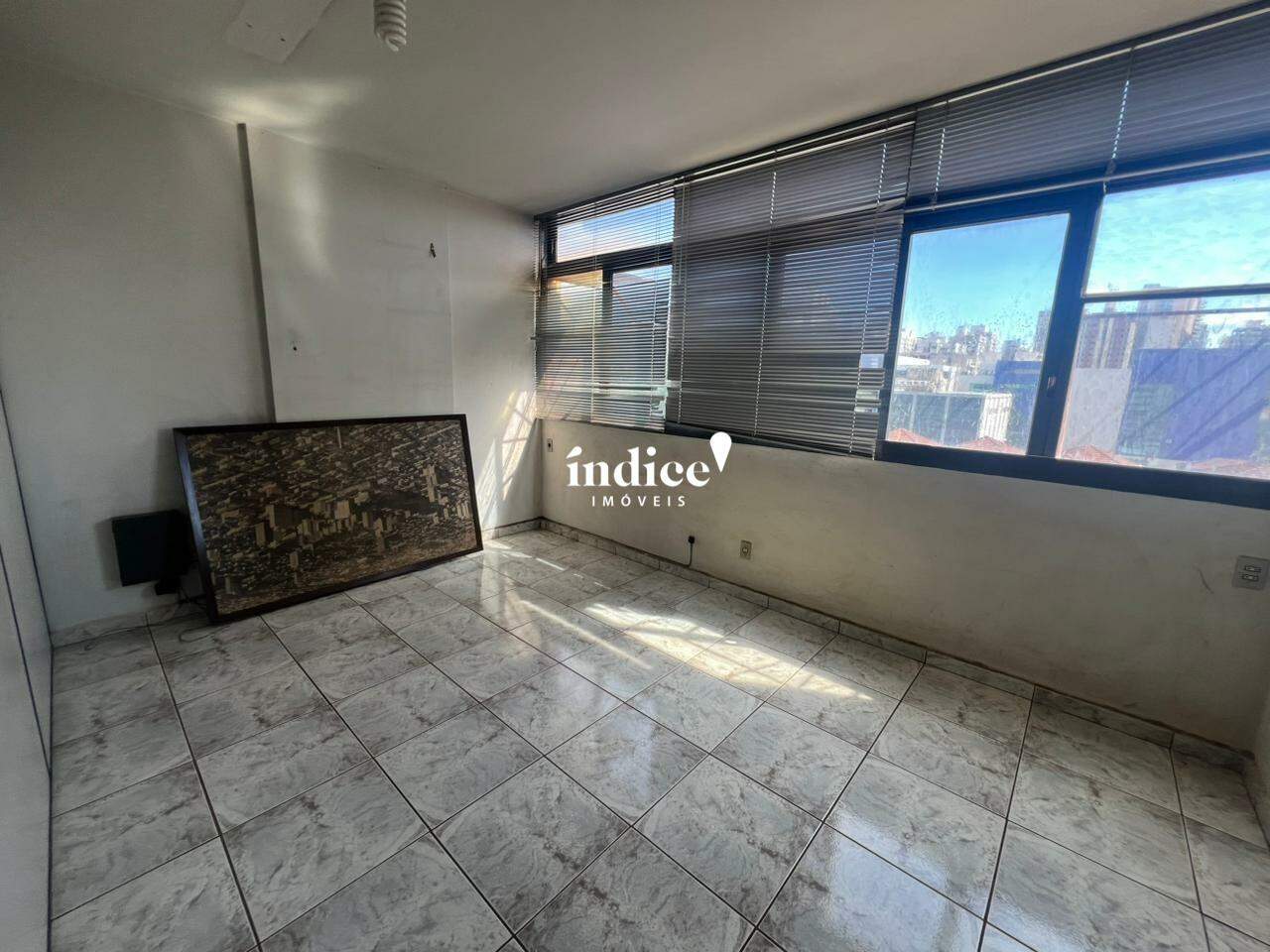 Sala Comercial para à venda no Centro na cidade de Ribeirão Preto: 