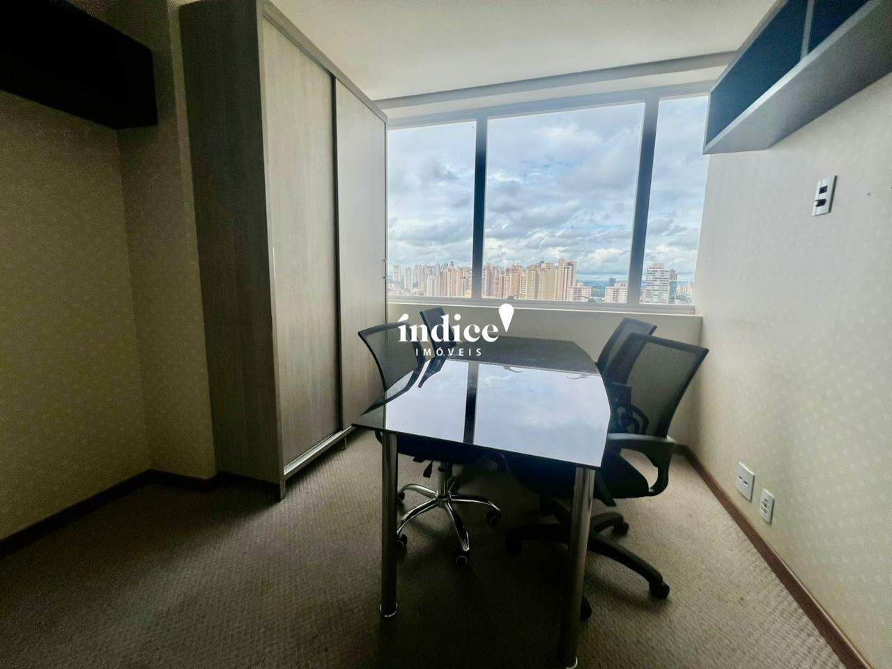 Sala Comercial para à venda no Jardim América na cidade de Ribeirão Preto: 