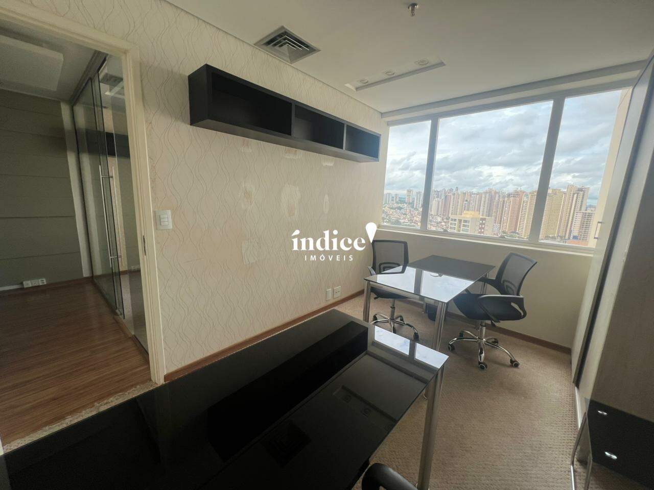 Sala Comercial para à venda no Jardim América na cidade de Ribeirão Preto: 