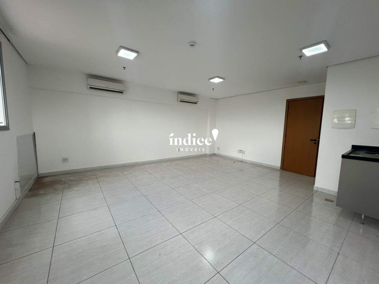 Sala Comercial para à venda no Ribeirânia na cidade de Ribeirão Preto: 