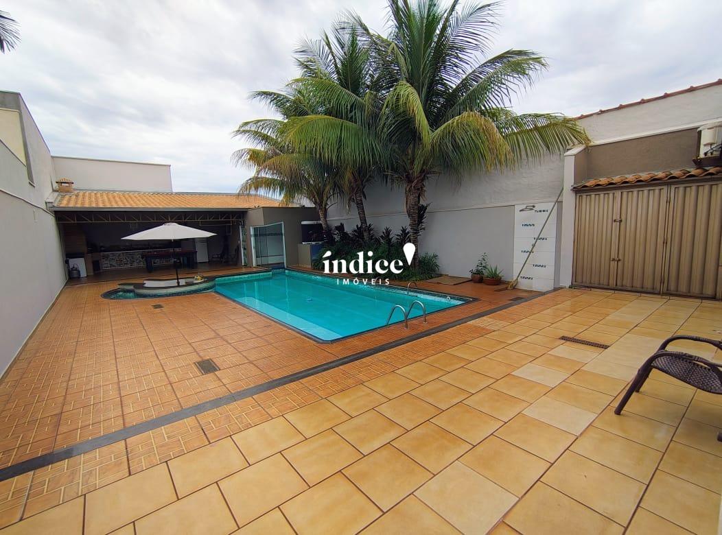 Casas para à venda no Jardim Anhangüera na cidade de Ribeirão Preto: piscina