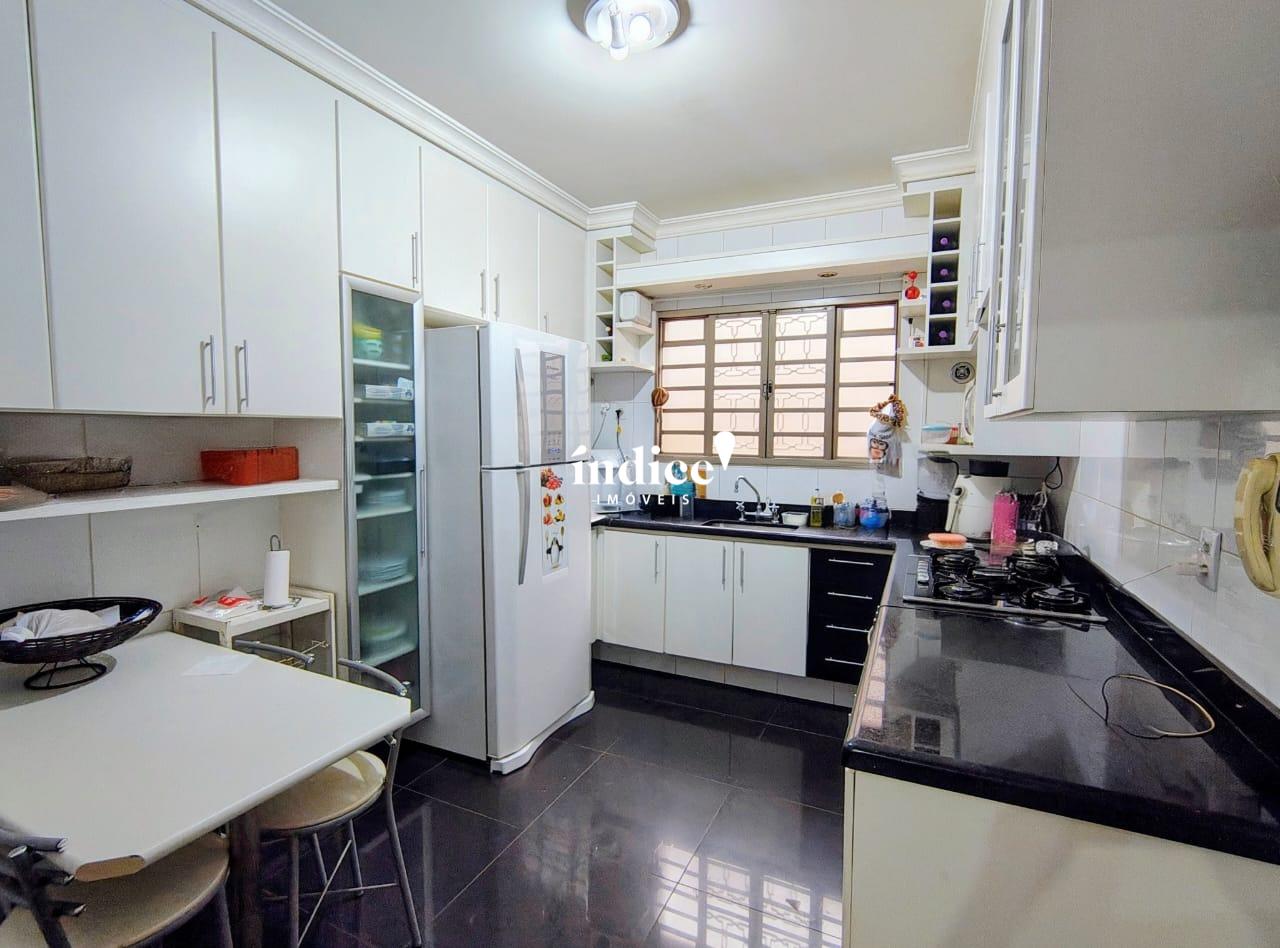 Casas para à venda no Jardim Anhangüera na cidade de Ribeirão Preto: cozinha