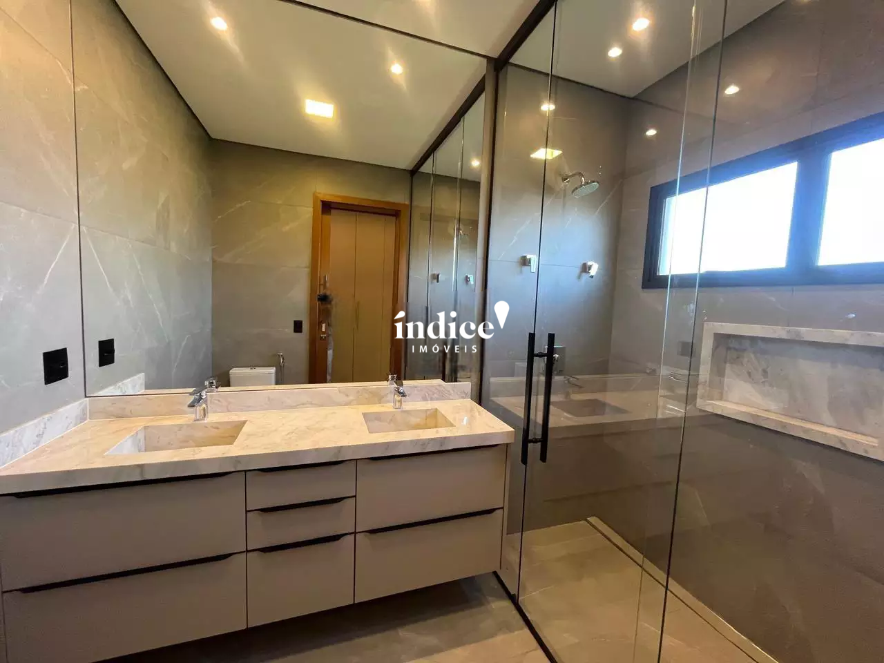 Casas Condomínio para à venda no Vila do Golf na cidade de Ribeirão Preto: 