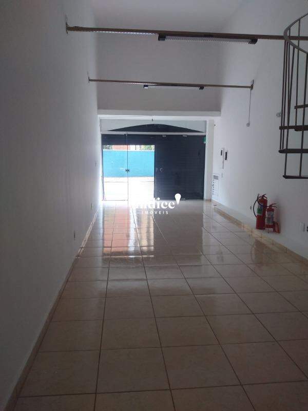 Salão Comercial para para aluguel no Centro na cidade de Ribeirão Preto: 
