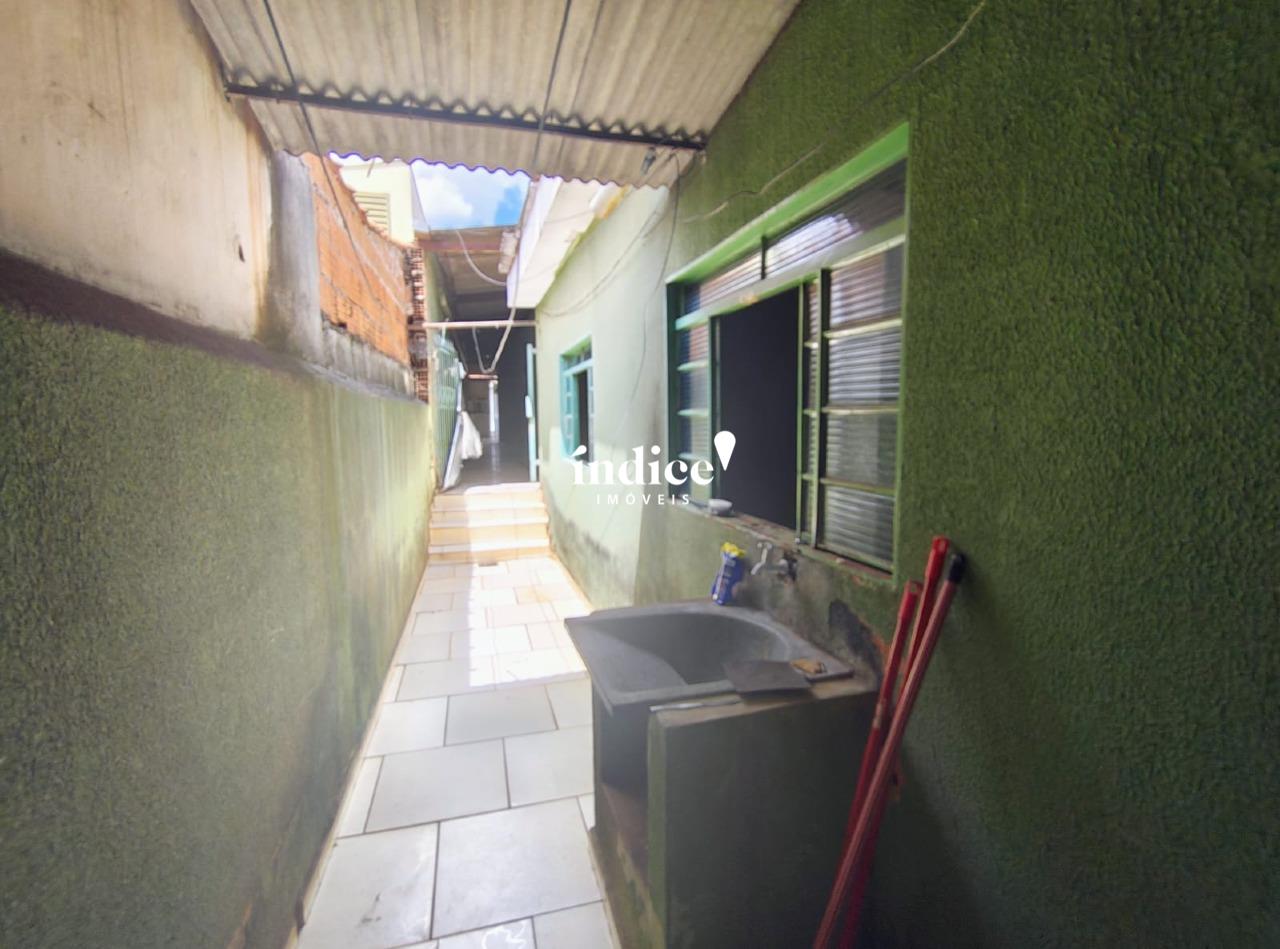 Casas para à venda no Parque Ribeirão Preto na cidade de Ribeirão Preto: corredor comum