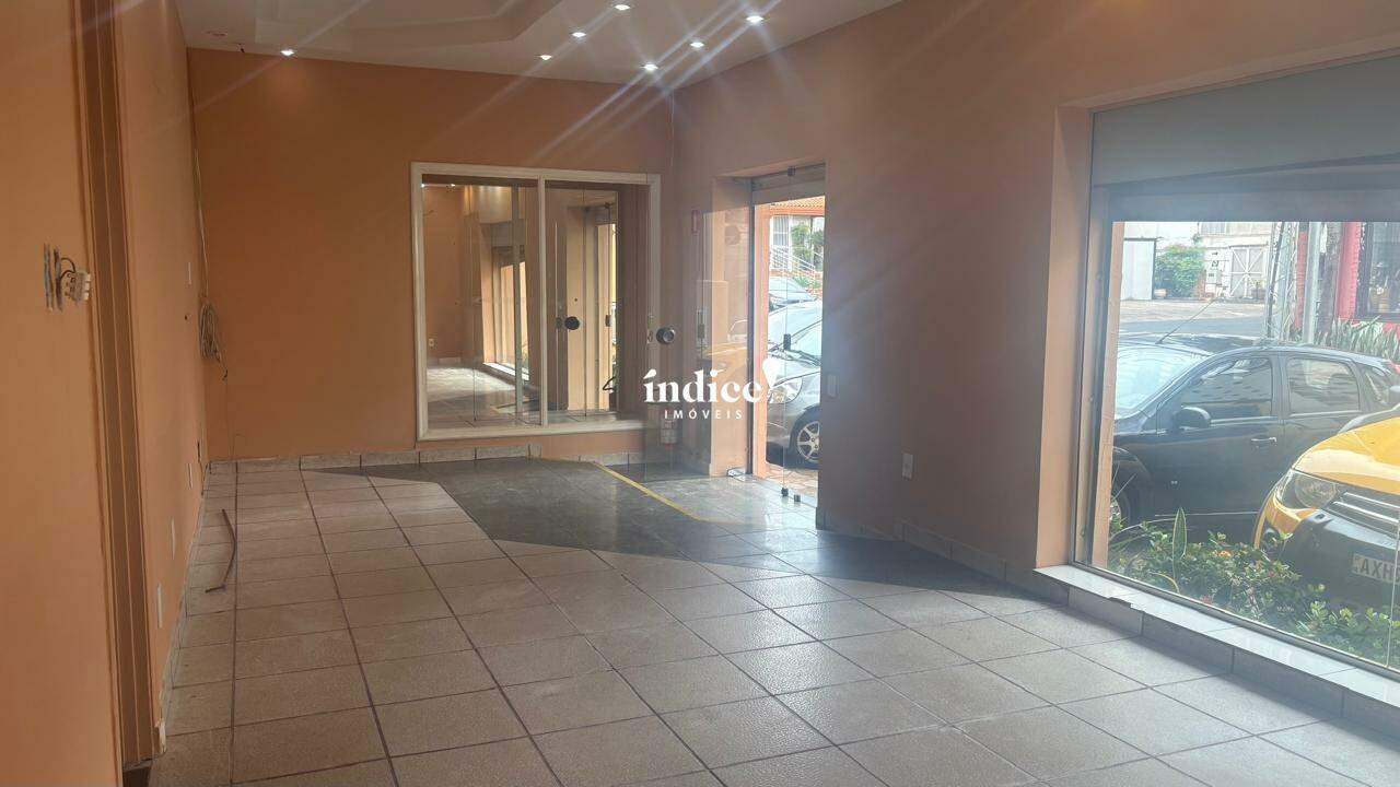 Salão Comercial para para aluguel no Centro na cidade de Ribeirão Preto: 
