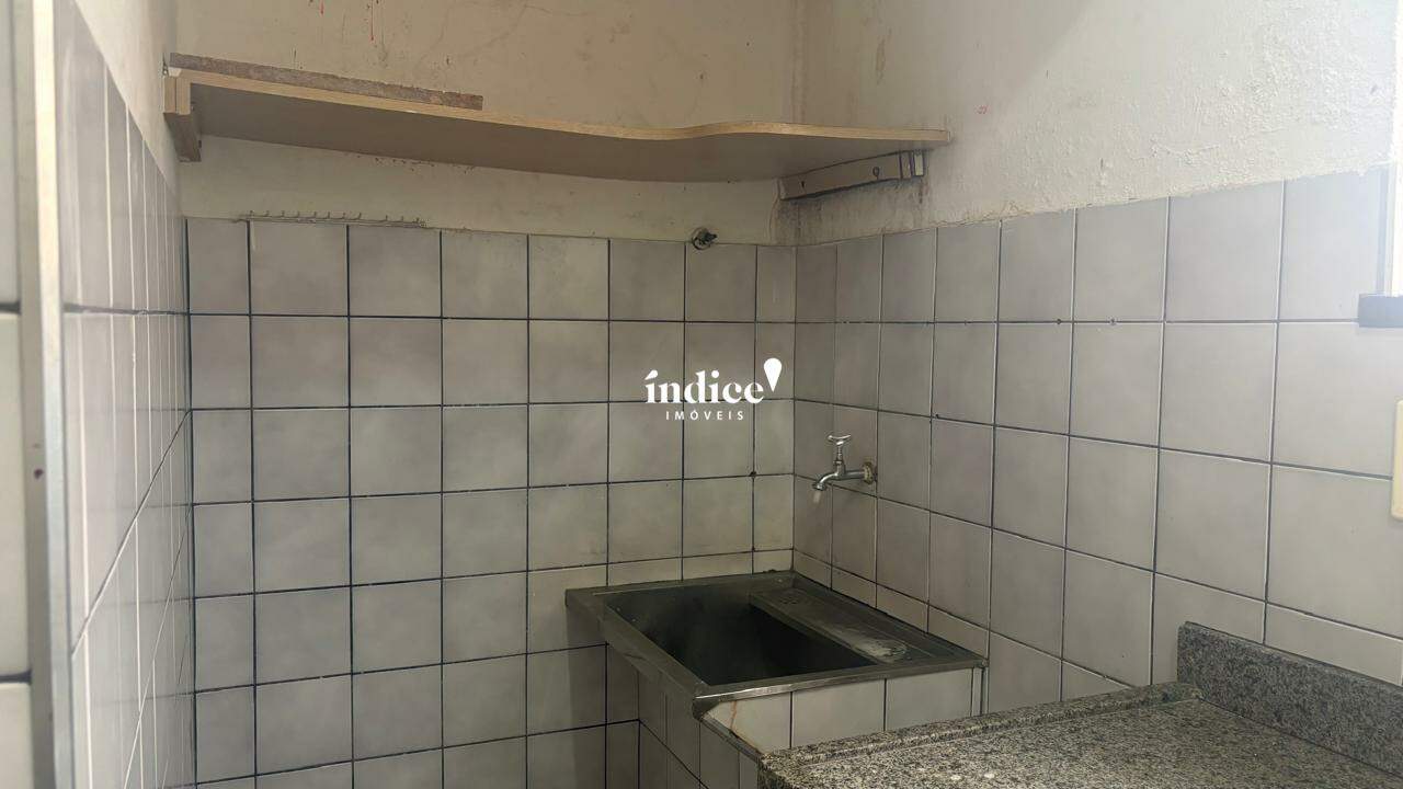 Salão Comercial para para aluguel no Centro na cidade de Ribeirão Preto: 