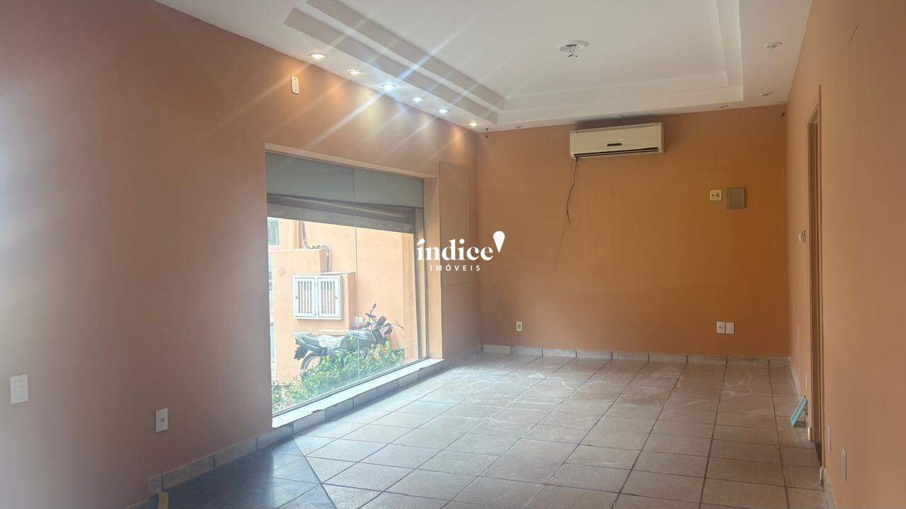 Salão Comercial para para aluguel no Centro na cidade de Ribeirão Preto: 