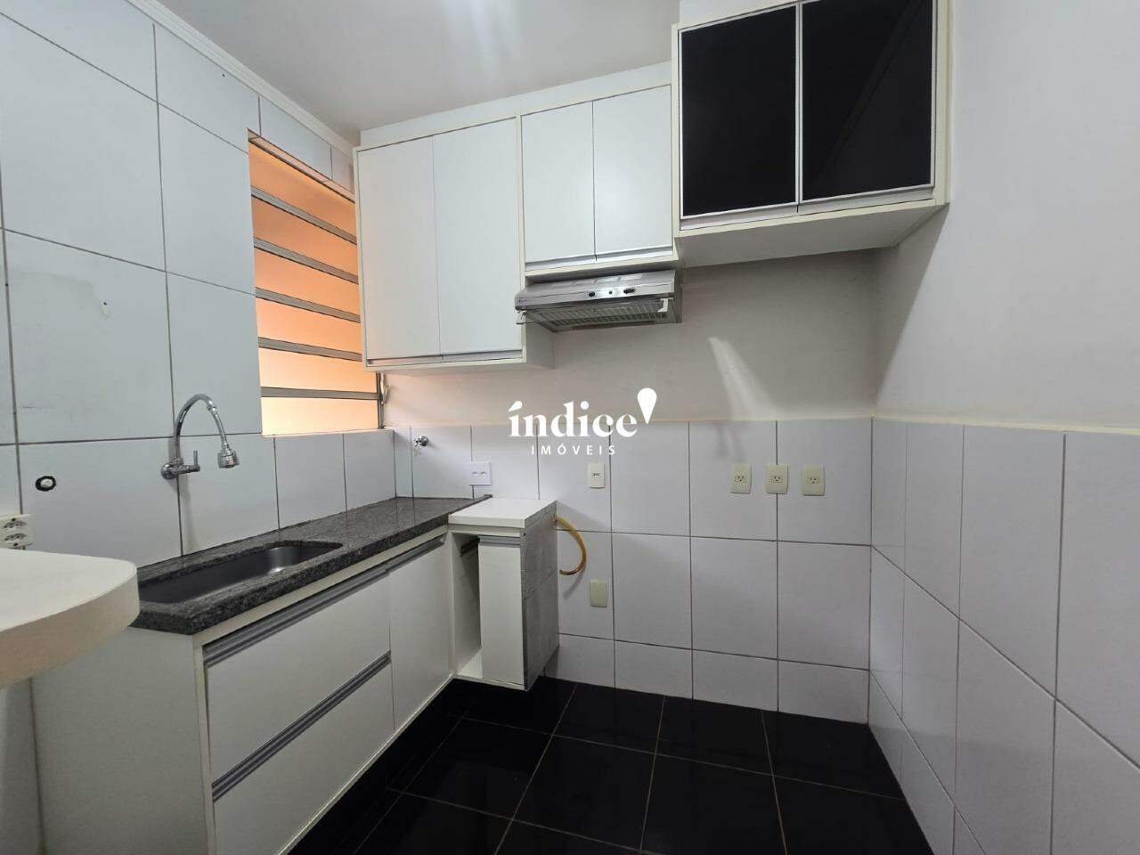 Casas Condomínio para à venda no Jardim Guaporé na cidade de Ribeirão Preto: 