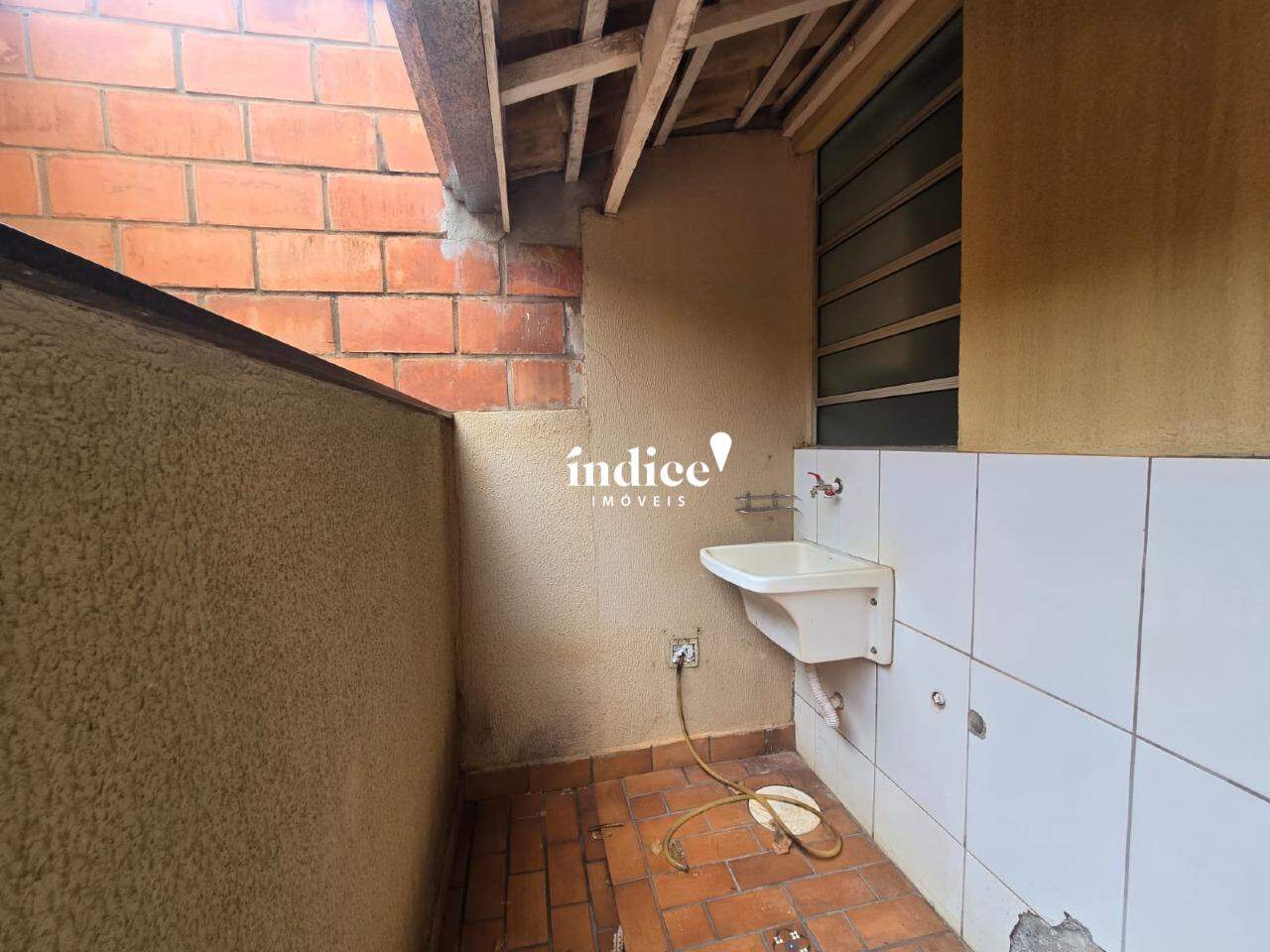 Casas Condomínio para à venda no Jardim Guaporé na cidade de Ribeirão Preto: 