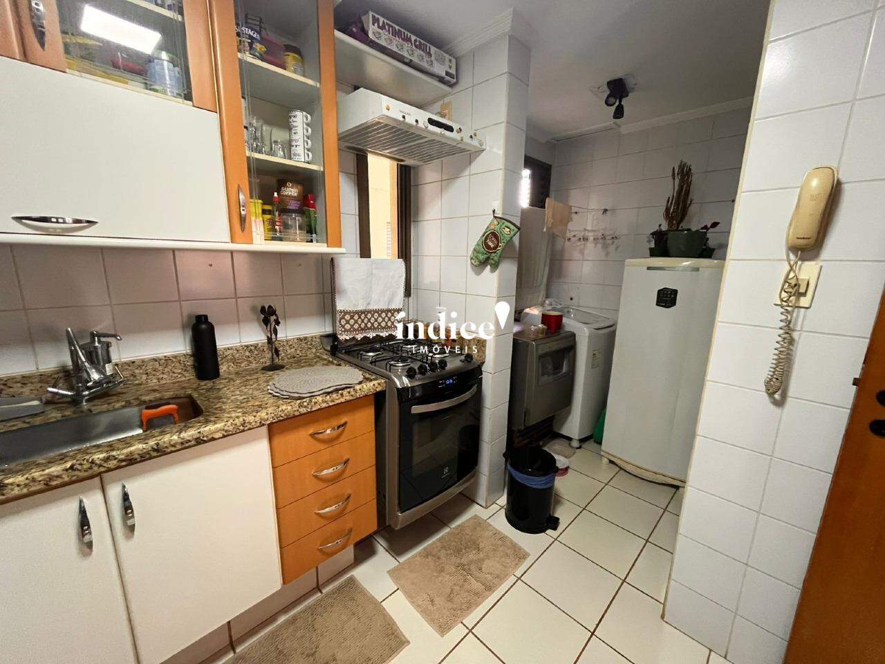 Apartamento para à venda no Santa Cruz do José Jacques na cidade de Ribeirão Preto: COZINHA