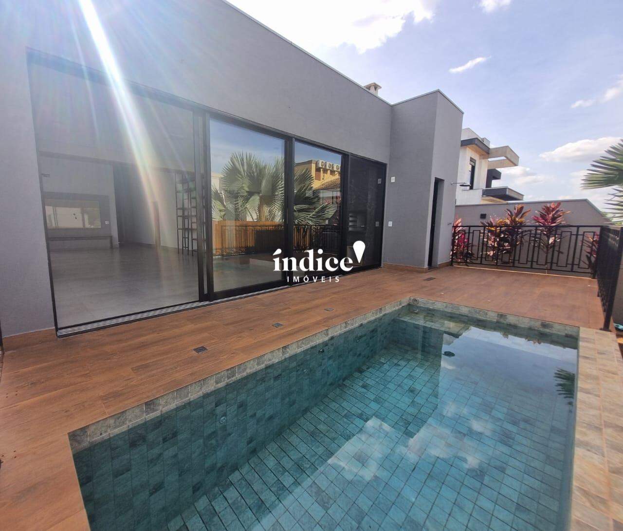 Casas Condomínio para à venda no Vila do Golf na cidade de Ribeirão Preto: 