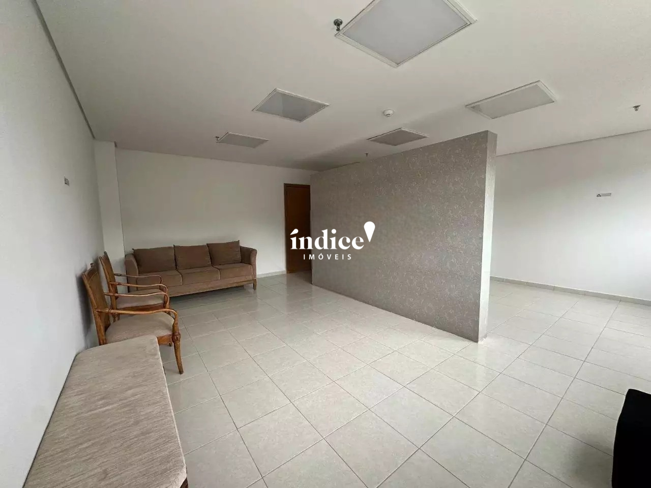 Sala Comercial para à venda no Ribeirânia na cidade de Ribeirão Preto: 