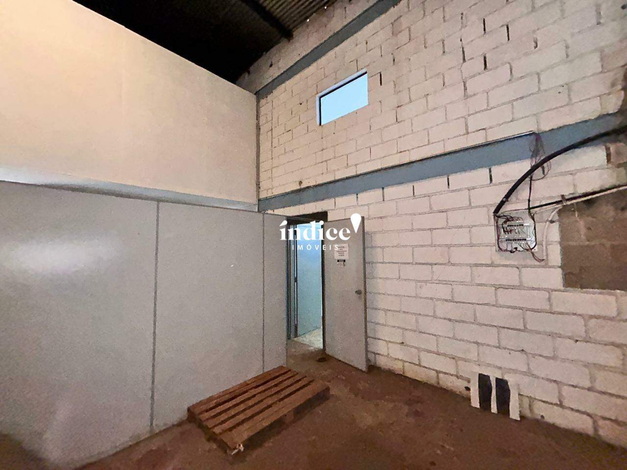 Galpão Comercial para para aluguel no Parque São Sebastião na cidade de Ribeirão Preto: 