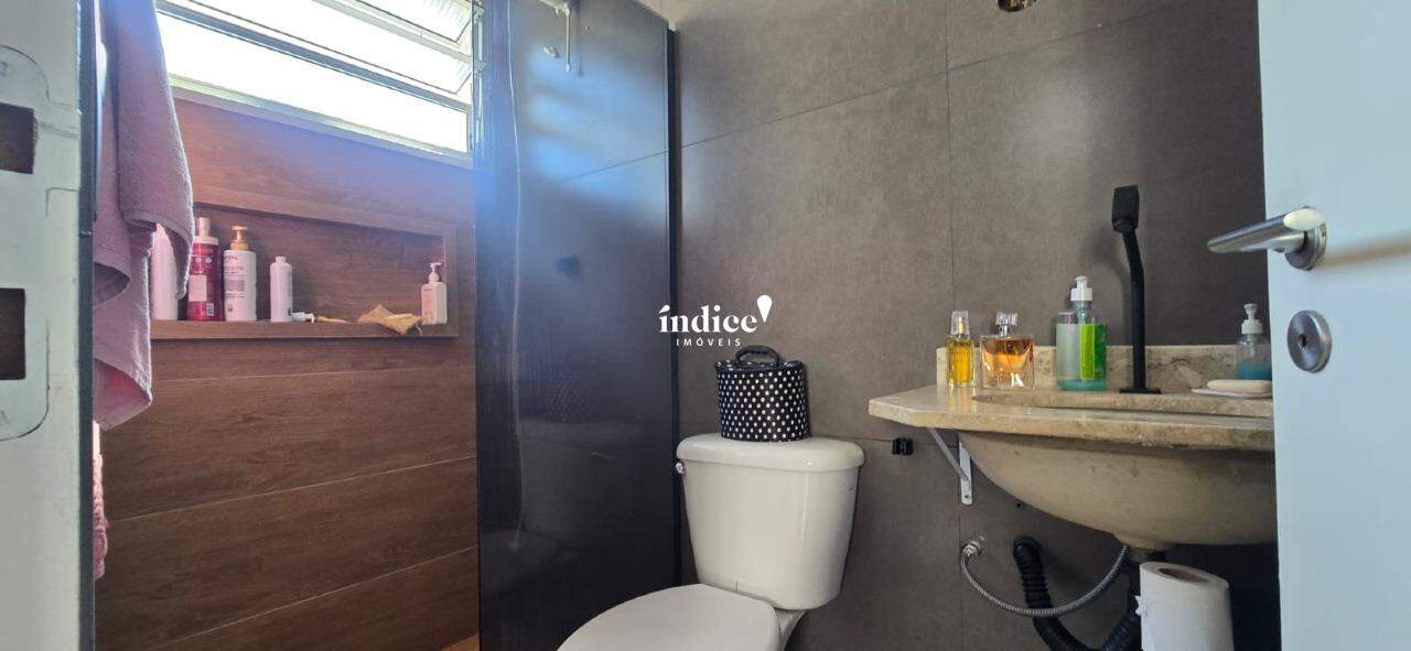 Casas Condomínio para à venda no Jardim Interlagos na cidade de Ribeirão Preto: 