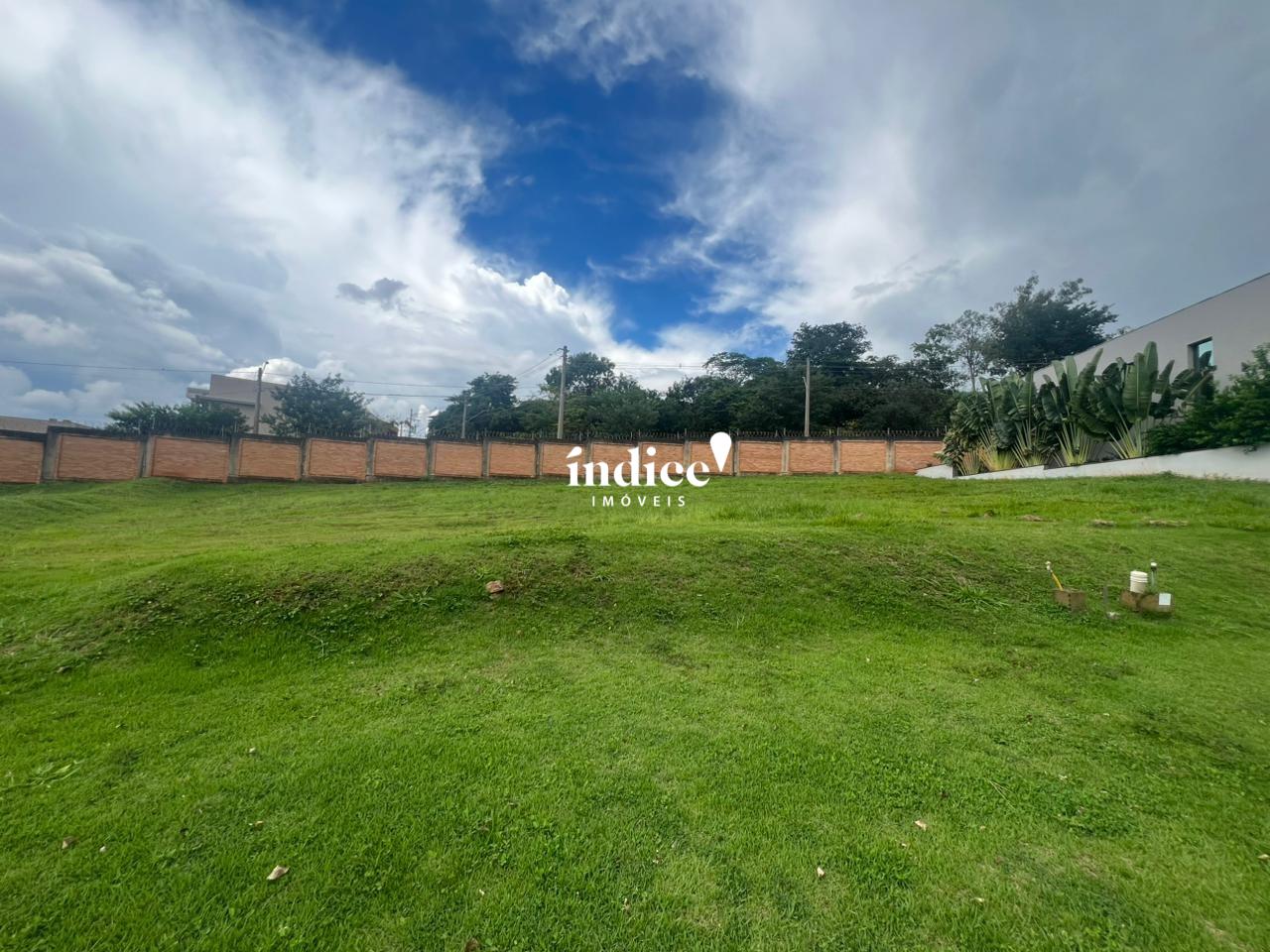 Terrenos Condomínio para à venda no Vila do Golf na cidade de Ribeirão Preto: 