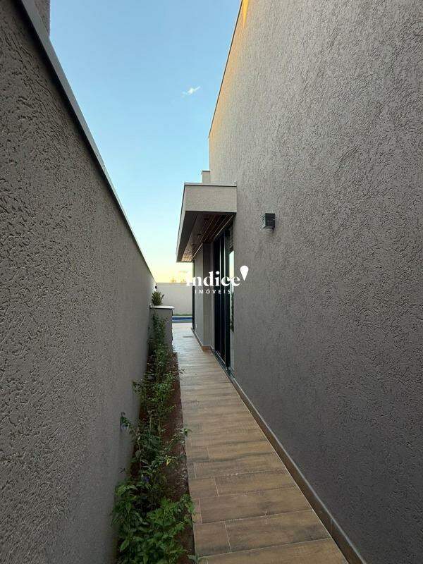 Casas Condomínio para à venda no Vila do Golf na cidade de Ribeirão Preto: 