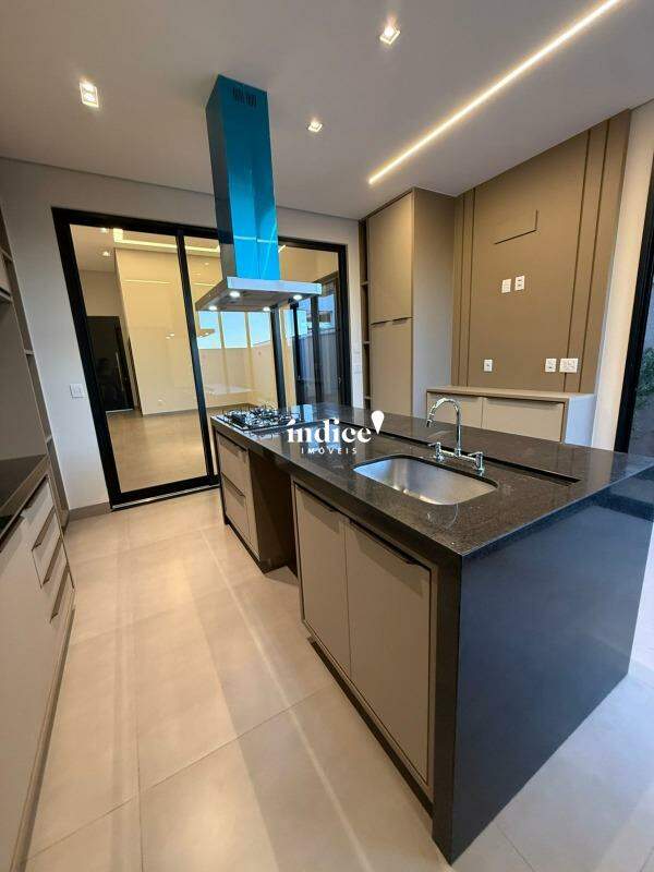 Casas Condomínio para à venda no Vila do Golf na cidade de Ribeirão Preto: 