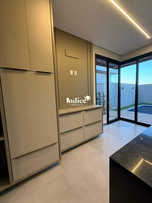 Casas Condomínio para à venda no Vila do Golf na cidade de Ribeirão Preto: 