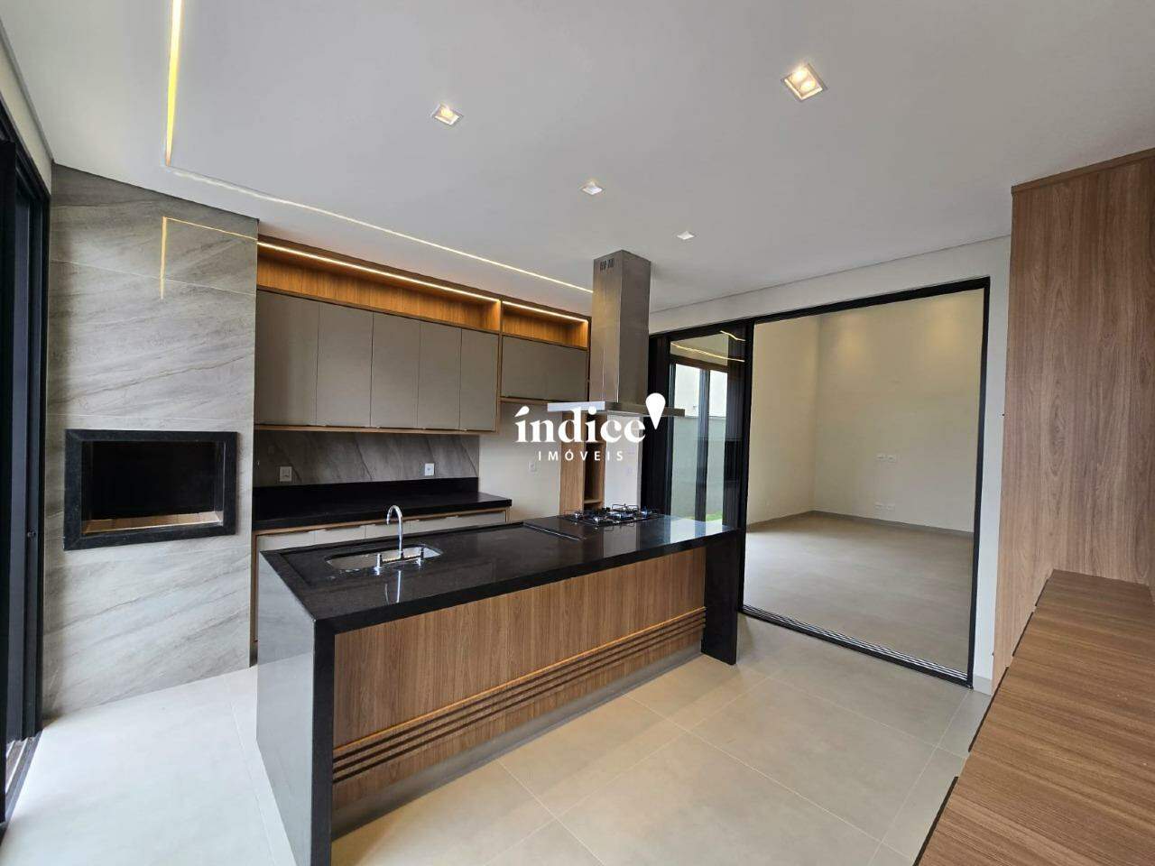 Casas Condomínio para à venda no Vila do Golf na cidade de Ribeirão Preto: